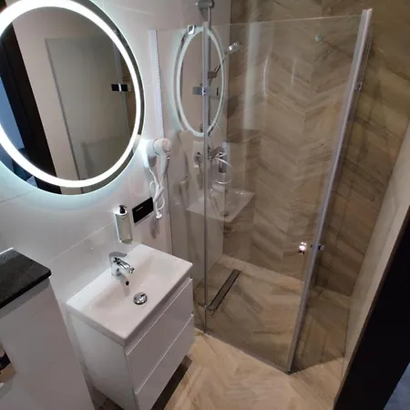 Nowe M4 Centrum - Blisko Suntago Жирардув