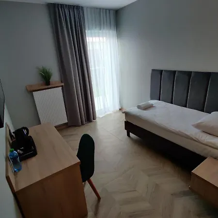 Bed & Breakfast Nowe M4 Centrum - Blisko Suntago Zyrardow