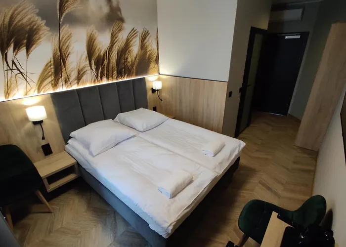 Nocleg ze śniadaniem Nowe M4 Centrum - Blisko Suntago 4*