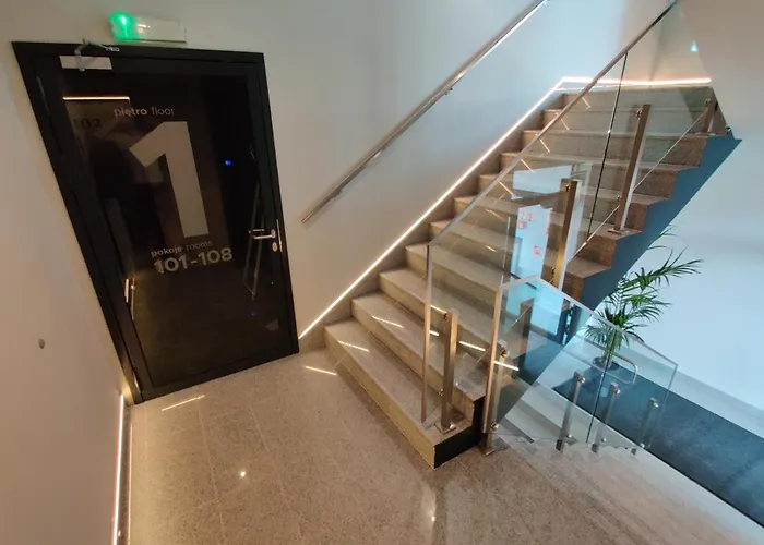 Nocleg ze śniadaniem Nowe M4 Centrum - Blisko Suntago Zyrardow